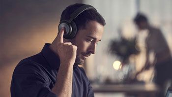 Bang & Olufsen випустила бездротові навушники B&O Beoplay HX