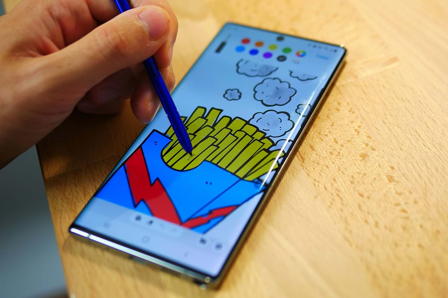 Обзор Samsung Galaxy Note 10 Lite | Обзоры, новости - TTT.UA